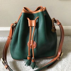 Dooney & Bourke shoulder bag